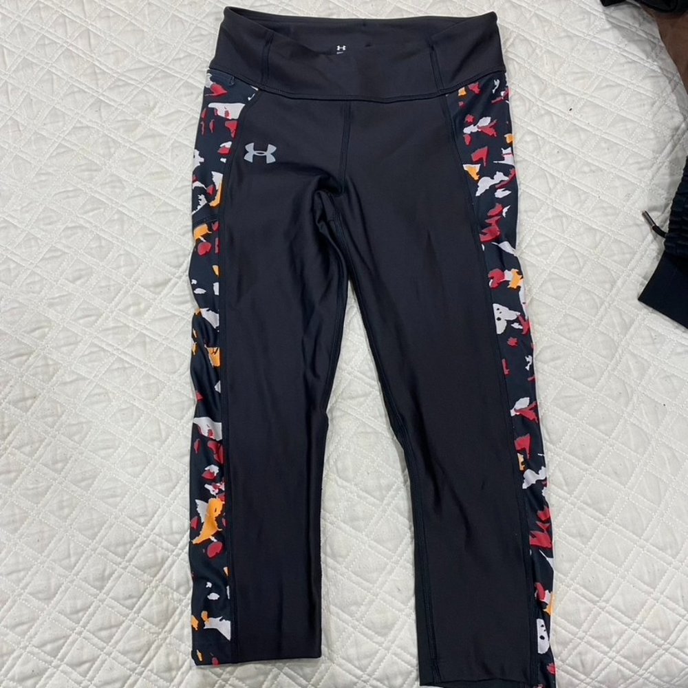 Underarmour Capri Drawstring Waist Leggings